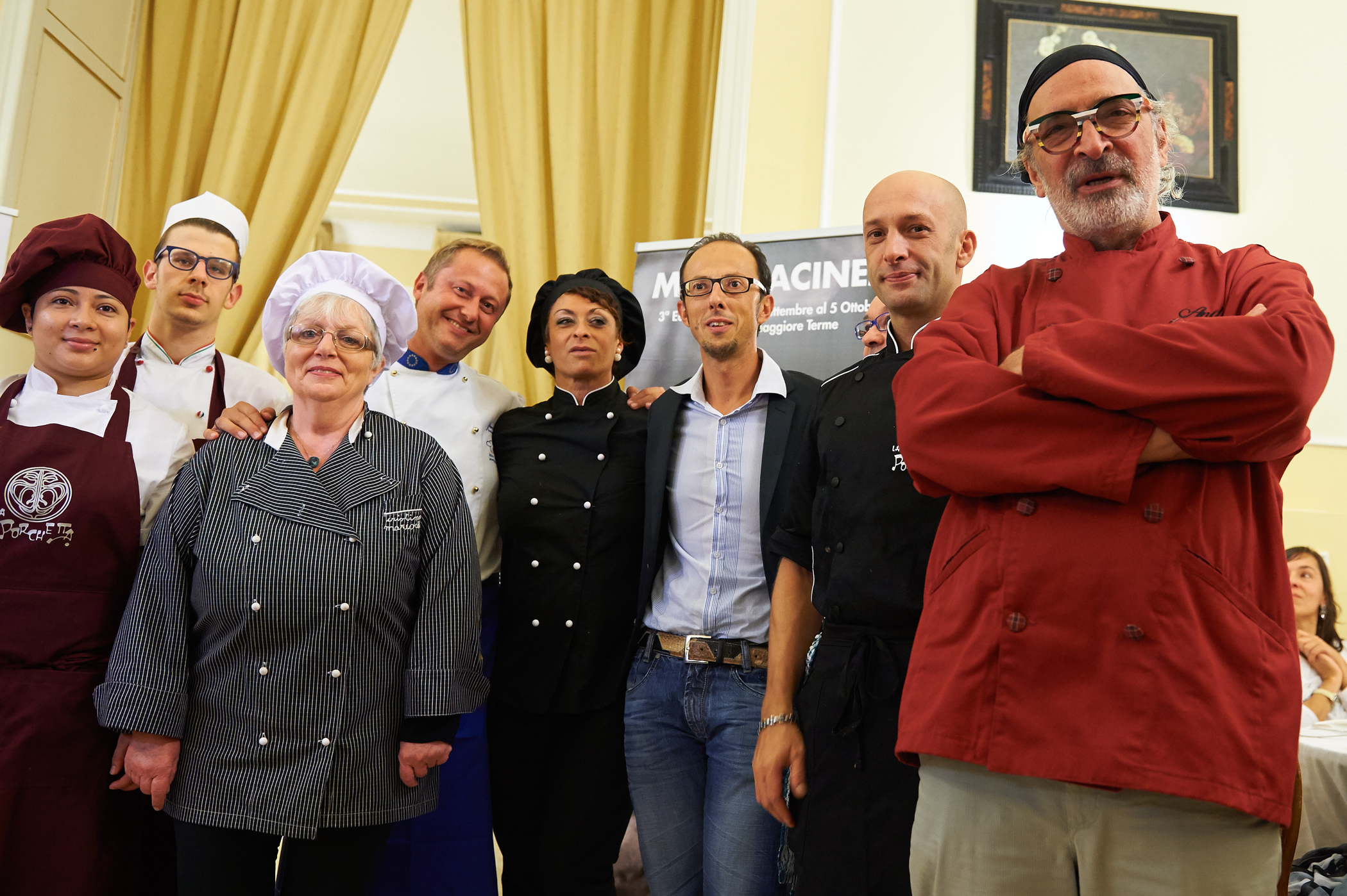 I protagonisti della cena di gala pro Amatrice: Andy Luotto, Edoardo Craviari, Daniele Persegani, lo staff di Golosia e del Magnaghi 